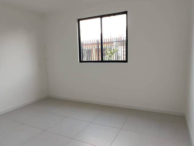 #181 - Apartamento para Venda em Balneário Piçarras - SC